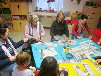 Koše a věnce z papíru 14.11.2013