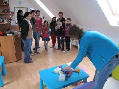 Plstění - kytičky a zvířátka 4.4.2013